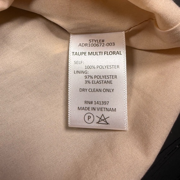 Astr The Label Size medium ruffled cream flower print mini dress. - Picture 8 of 11